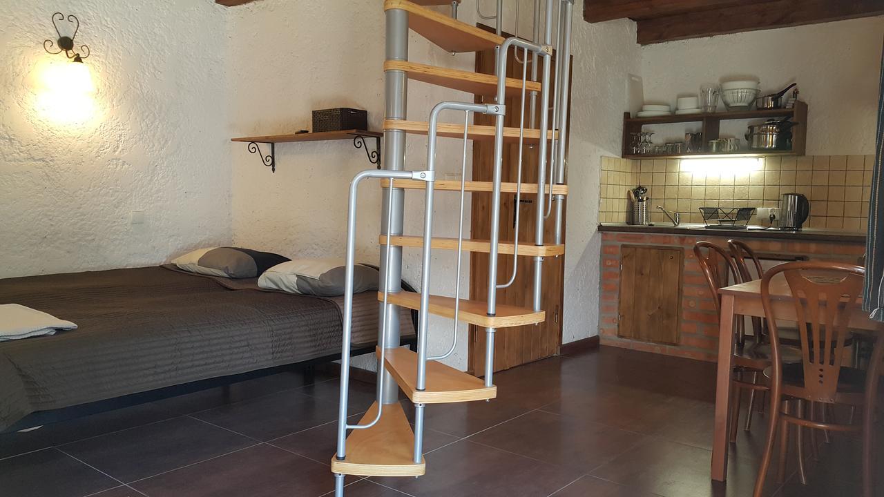 Villa Osada Pod Czerwonym Debem - Czarny Mlyn à Jastrzębia Góra Extérieur photo