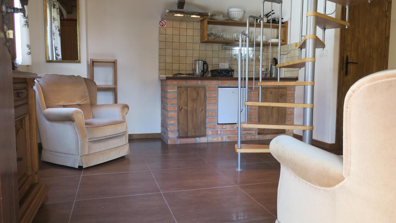 Villa Osada Pod Czerwonym Debem - Czarny Mlyn à Jastrzębia Góra Extérieur photo