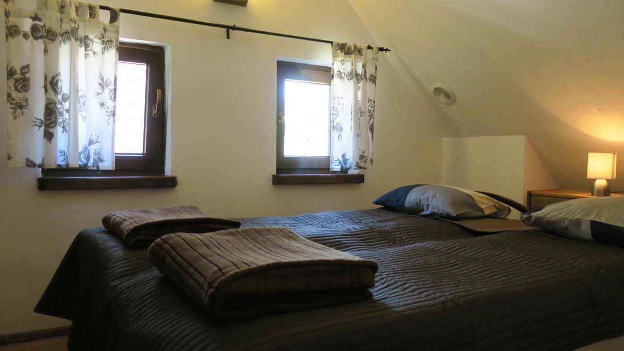 Villa Osada Pod Czerwonym Debem - Czarny Mlyn à Jastrzębia Góra Extérieur photo