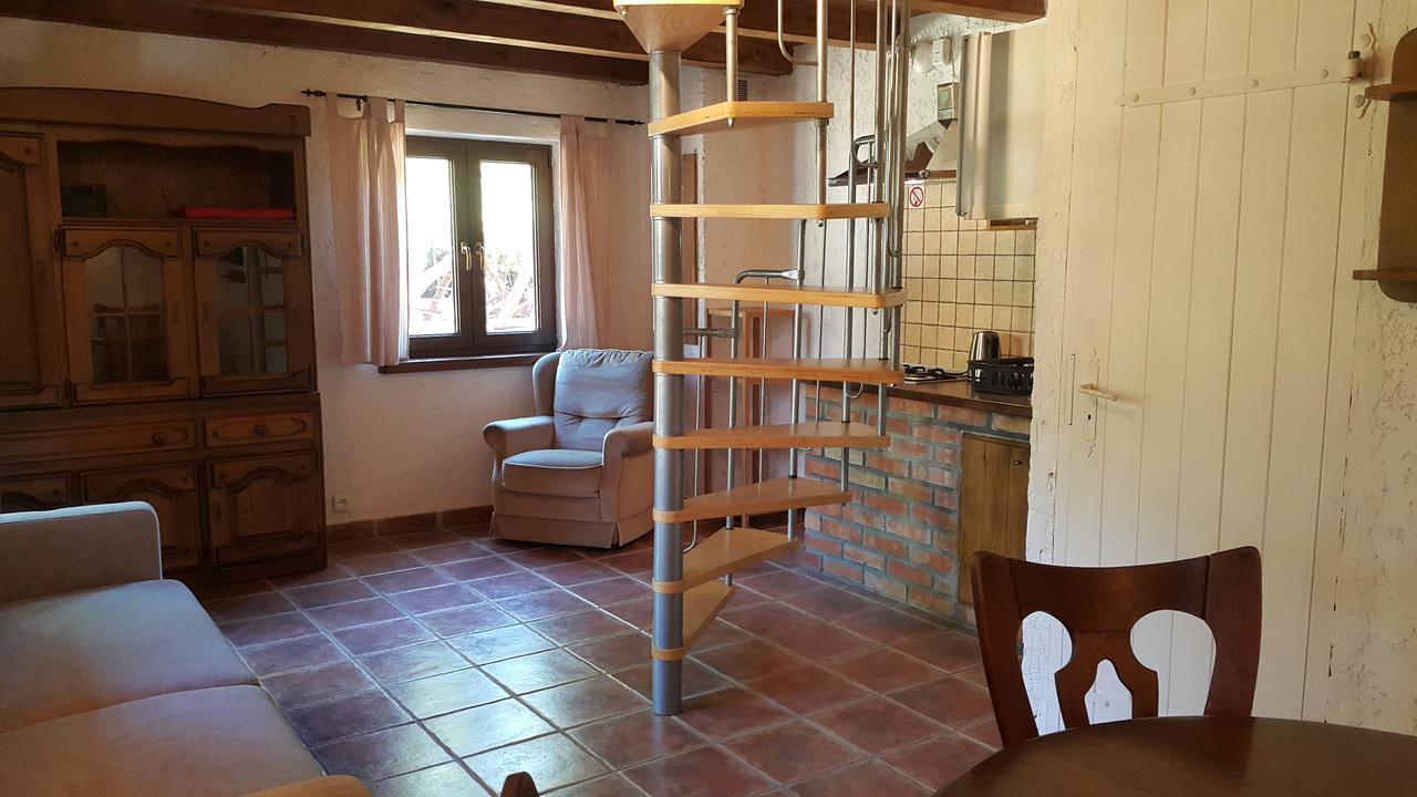 Villa Osada Pod Czerwonym Debem - Czarny Mlyn à Jastrzębia Góra Extérieur photo